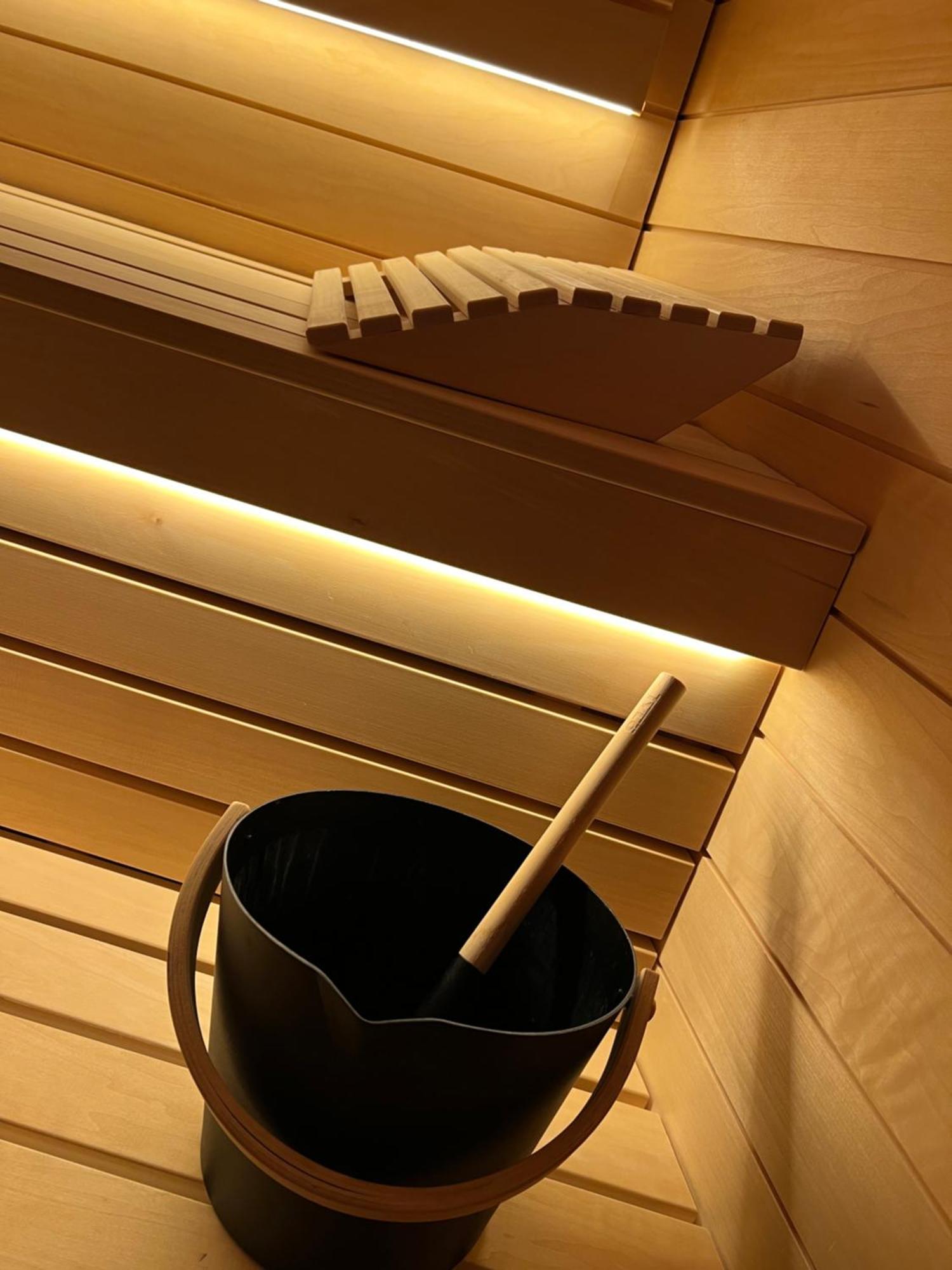 Schoenes Ferienhaus Mit Sauna Am Harkebruegger See In Der Naehe Von Oldenburg Barssel  외부 사진